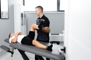 Złamanie awulsyjne - przyczyny, leczenie, objawy i rehabilitacja